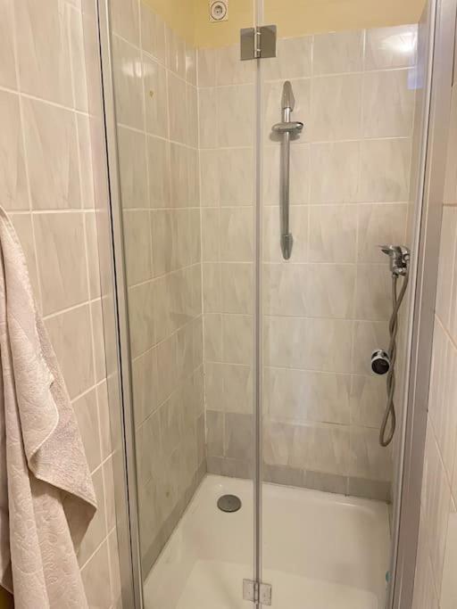 Einzimmerwohnung + Dusche Und Wc برلين المظهر الخارجي الصورة
